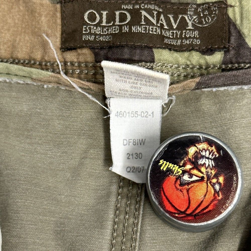 Vintage Y2K Old Navy Army Green Cargo Shorts Loose Men’s Size 36 - Picture 10 of 13